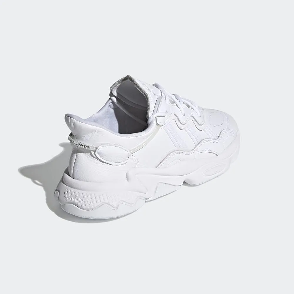 adidas Originals Men's Ozweego Sneaker