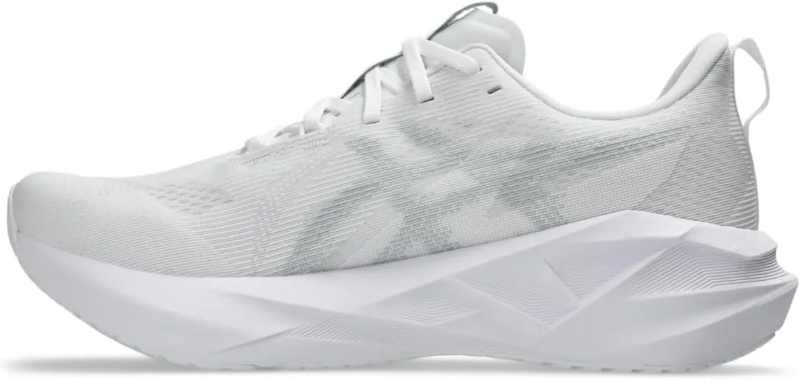 ASICS Men's Novablast 5 Sneaker