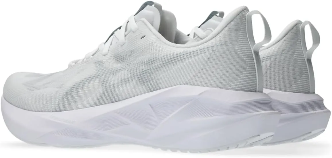 ASICS Men's Novablast 5 Sneaker