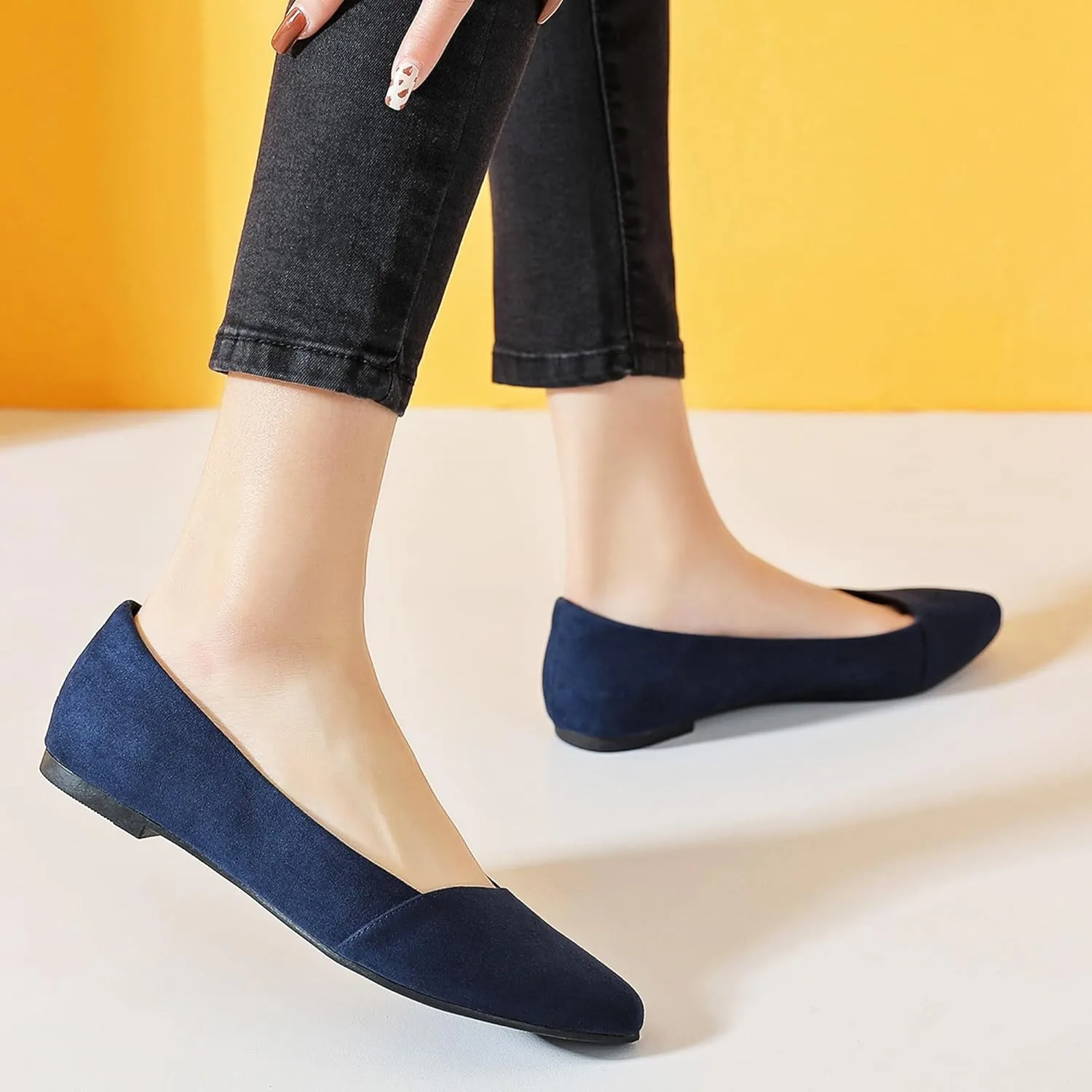 Ataiwee Women's Wide Width Flat Shoes, Classic Dressy Pointed Suede Cozy Slip on Soft Ballet Flats.