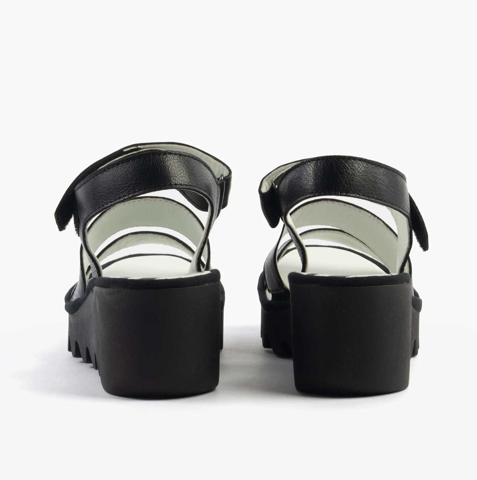 BEXY575FLY Womens Sandals Black