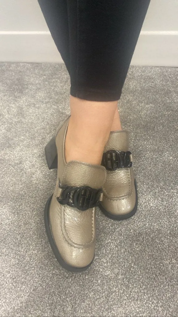 CHARLIZ TAUPE