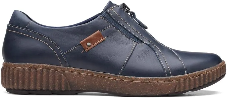 Clarks Women's Magnolia Zip Sneaker