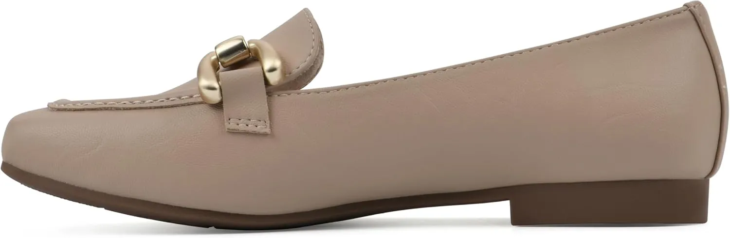 CLIFFS BY WHITE MOUNTAIN Women's Bestow Moc-Toe Loafer Flat