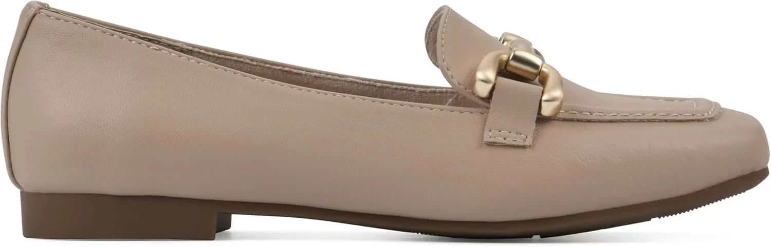 CLIFFS BY WHITE MOUNTAIN Women's Bestow Moc-Toe Loafer Flat