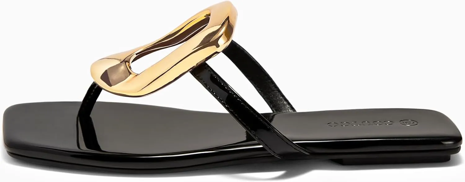 Coutgo Womens Flat Sandals Comfortable Flip Flops Slide Sandals Summer Beach Shoes with Metal Decoration
