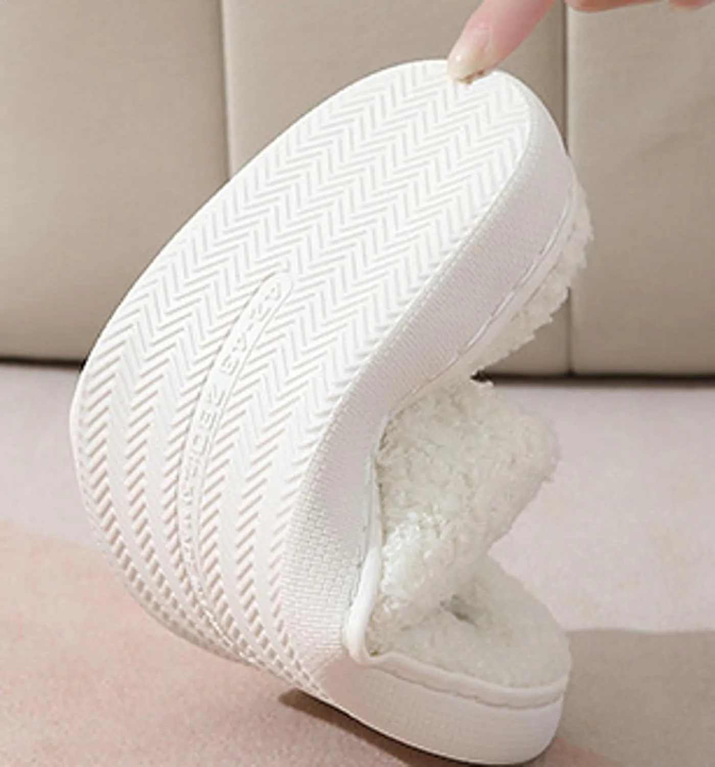 Cute Strawberry Pattern Women's Bedroom Slippers - Warm, Soft, Fuzzy, Non-Slip