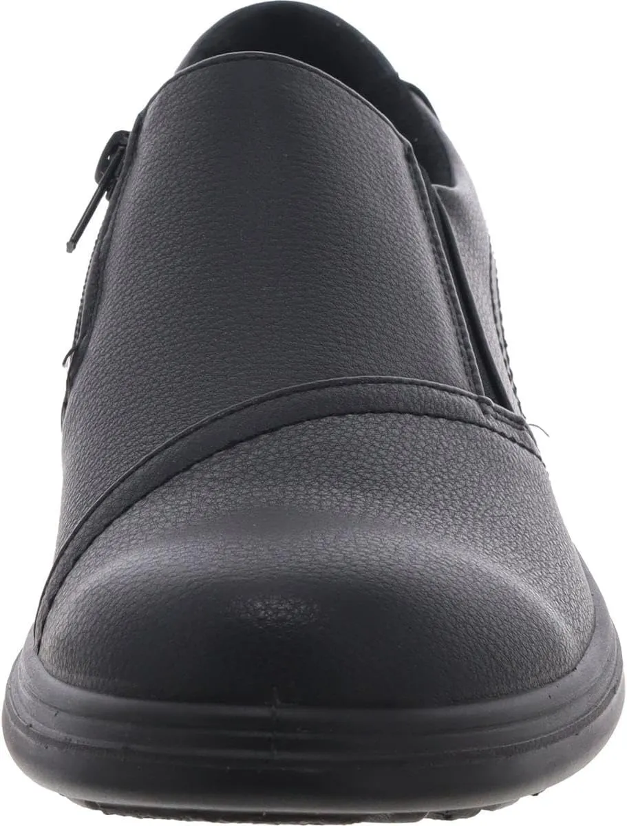 Easy Street Women's Maple Sneaker