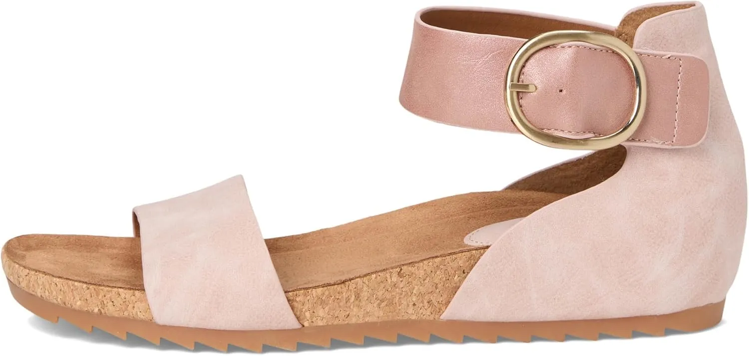 Eurosoft by Sofft Women's Ginney Flat Sandal