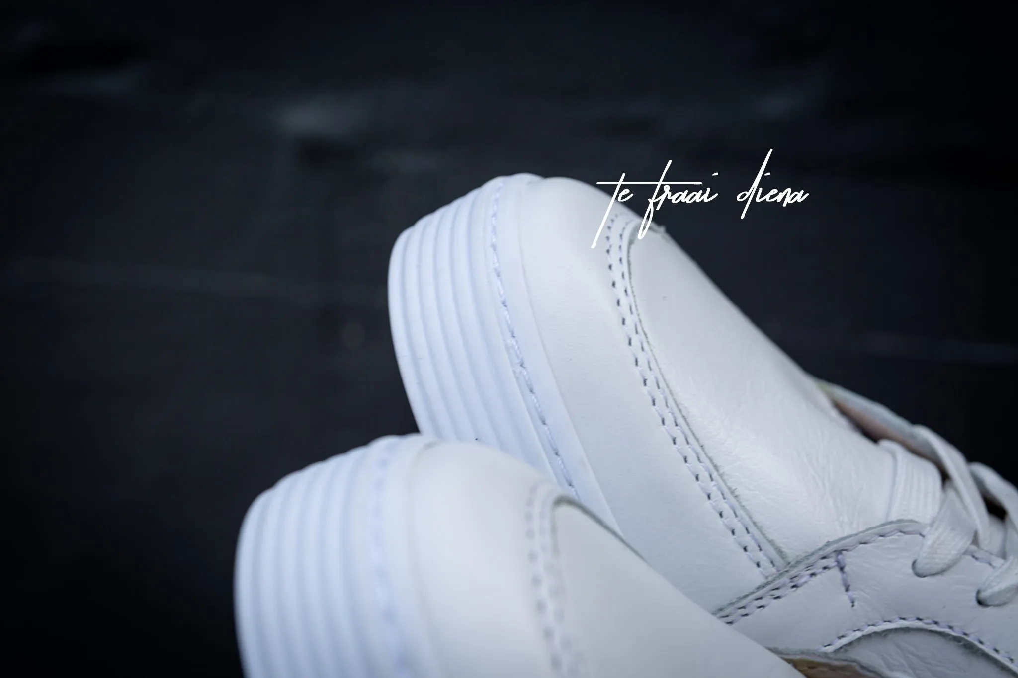 Fleur Sneaker - White