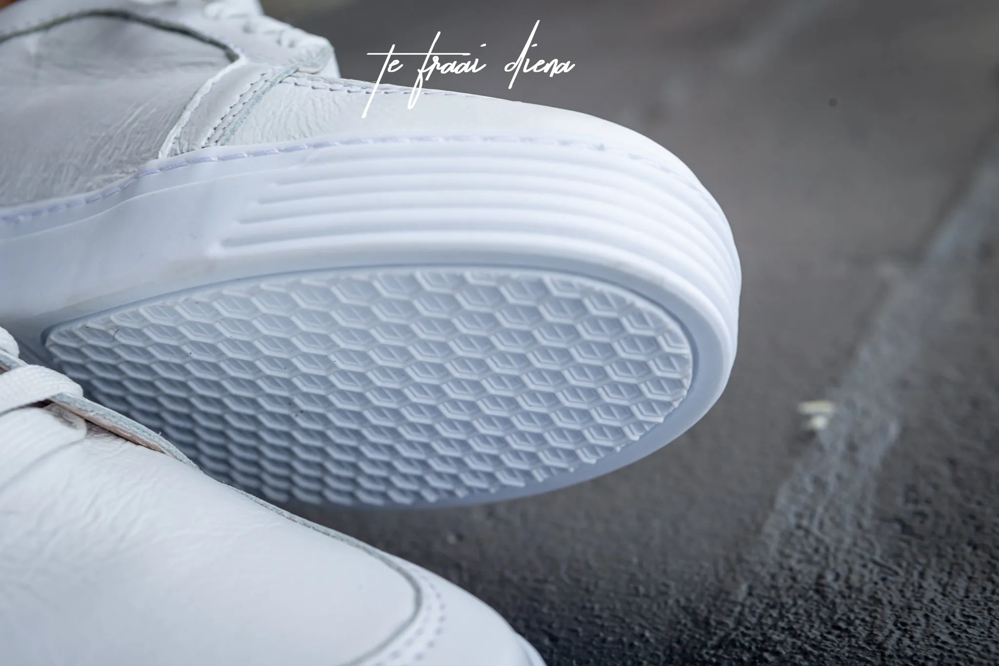 Fleur Sneaker - White