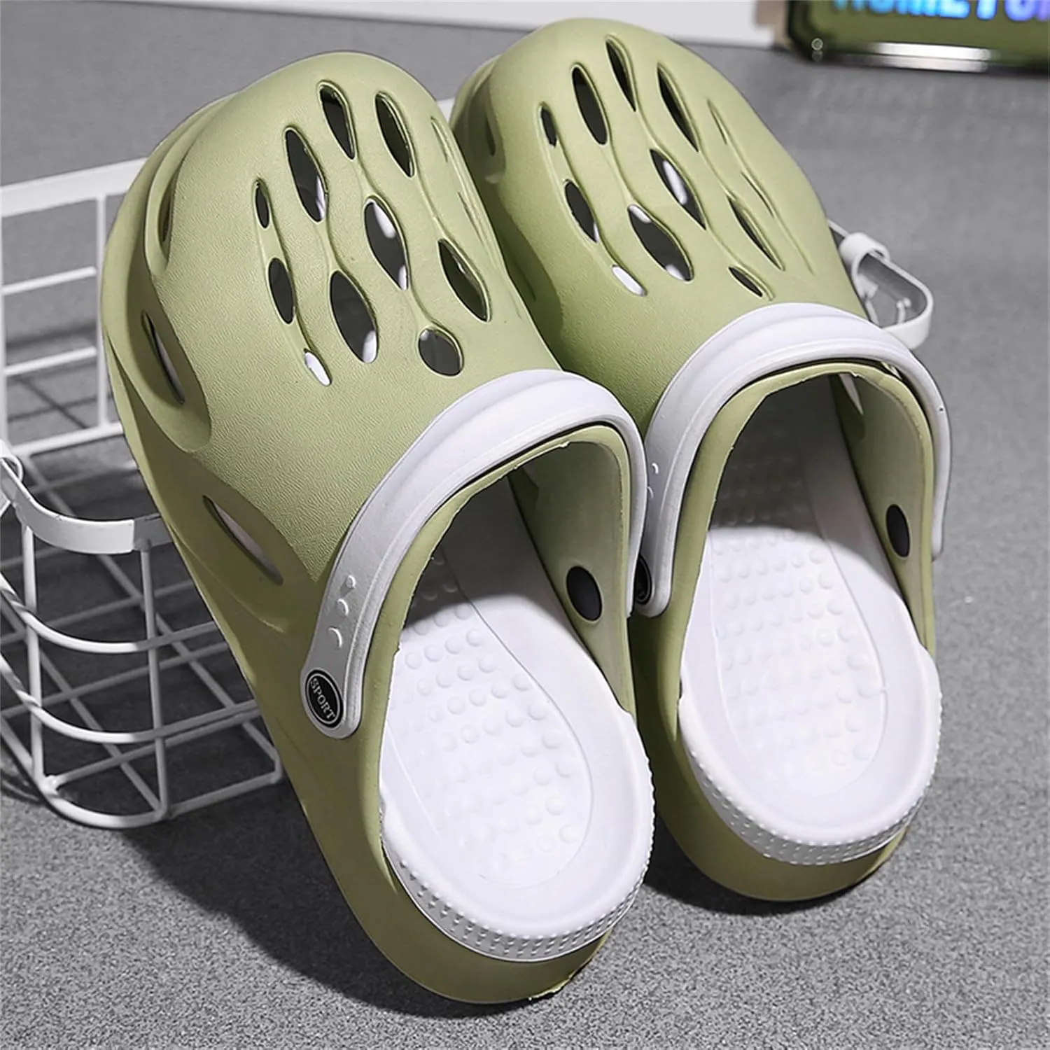 FLIOZY Mens Casual Slip-On Hollow Out Arch Support Clogs Garden Shoes Slip-on Outdoor Beach Slippers