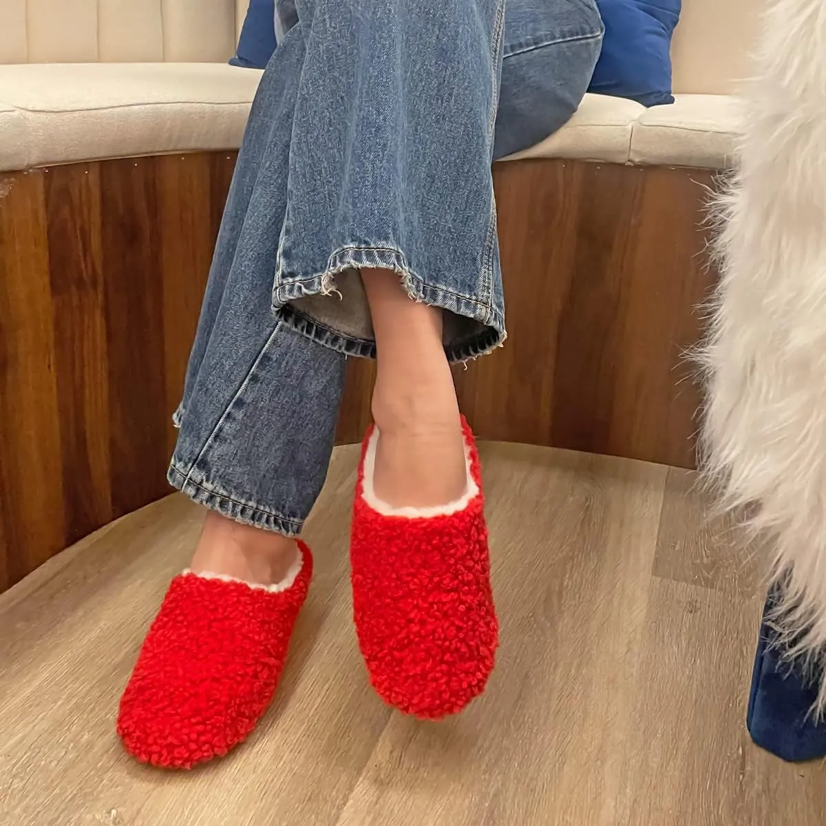 Fuzzy Curly House Slippers for Women With Memory Foam, Winter Cozy Lightweight Washable Ladies Slippers for Indoor Rubber Sole Slip on