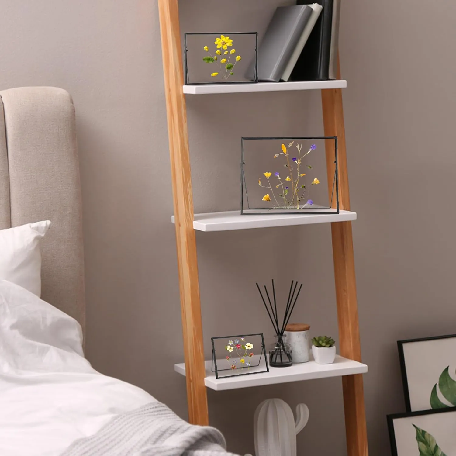 Glass Pressed Flower Frame Handmade, Glass Floating Picture Frames Tabletop Brass Photo Frame for DIY Dried Flowers Home Plant Specimen, Rectangle Horizontal 6×8 inches,Black (FRAME ONLY)
