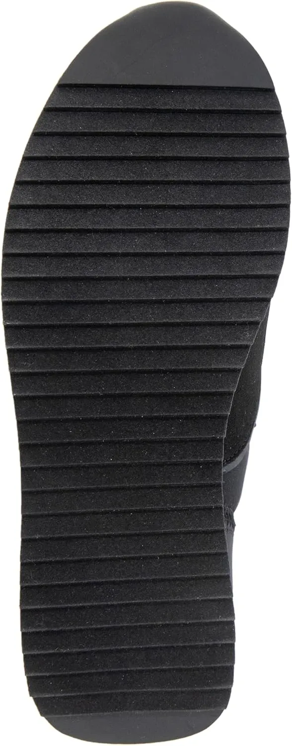 Kenneth Cole REACTION Women's Cameron Easy on Puff Sneaker