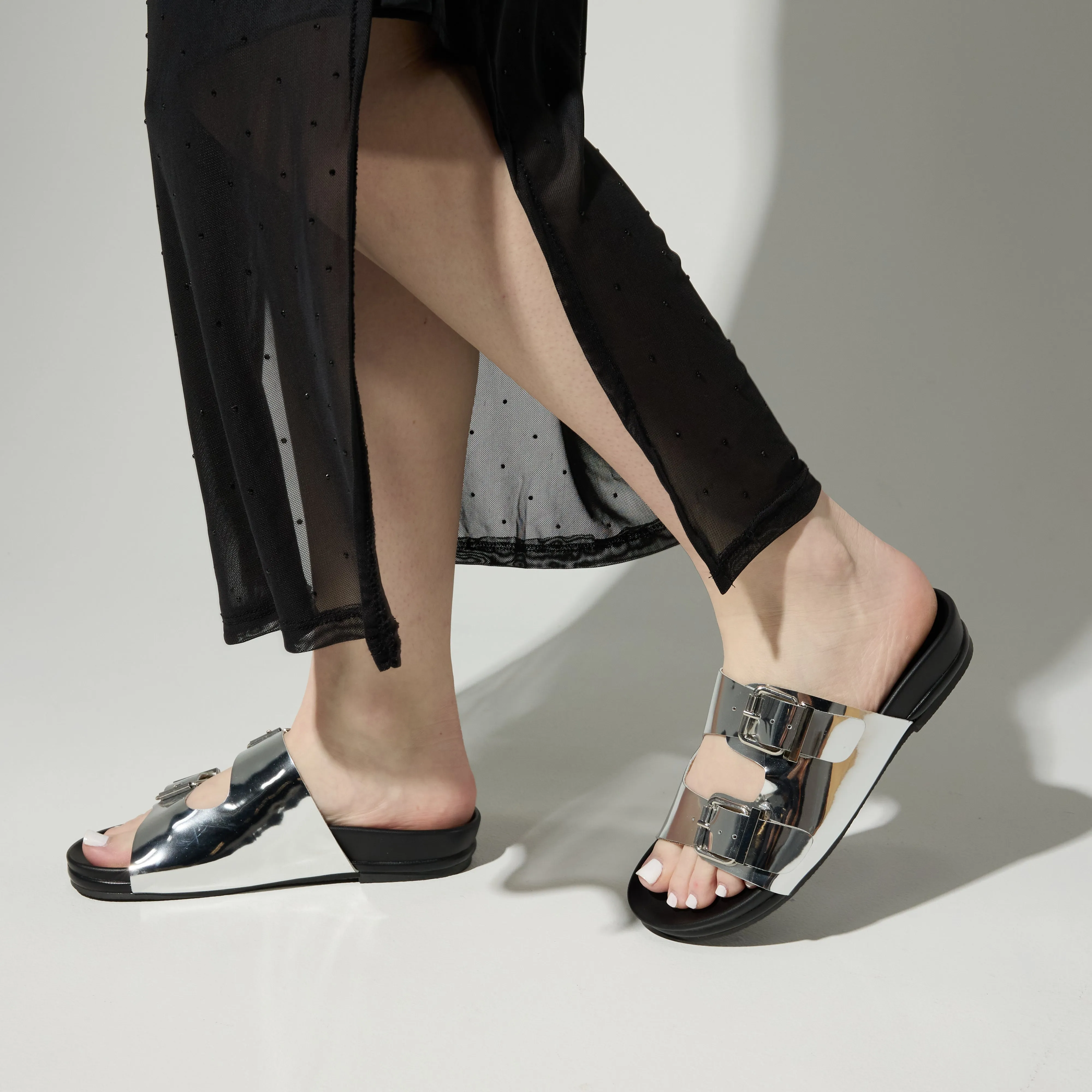 Maya Footbed Sandal in Silver Leather