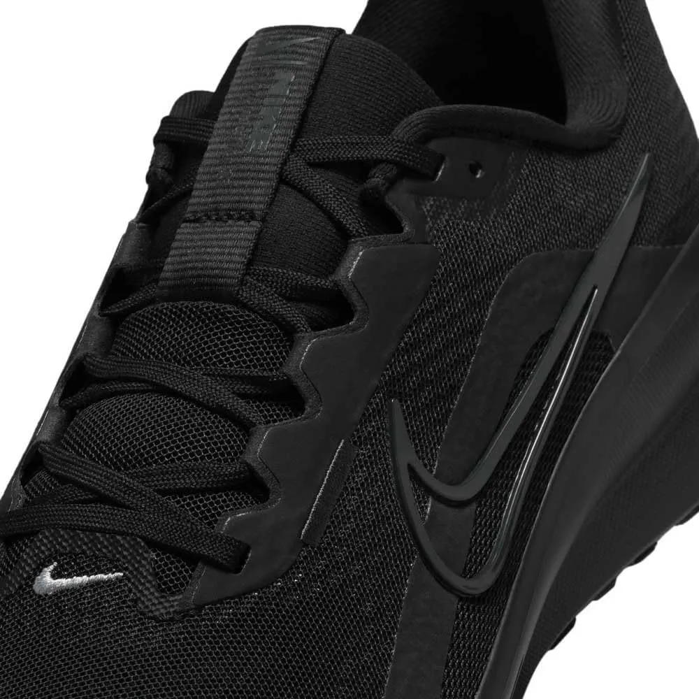 Nike Men's Sneaker