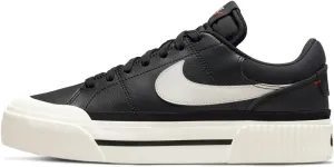 NIKE Women's Sneaker