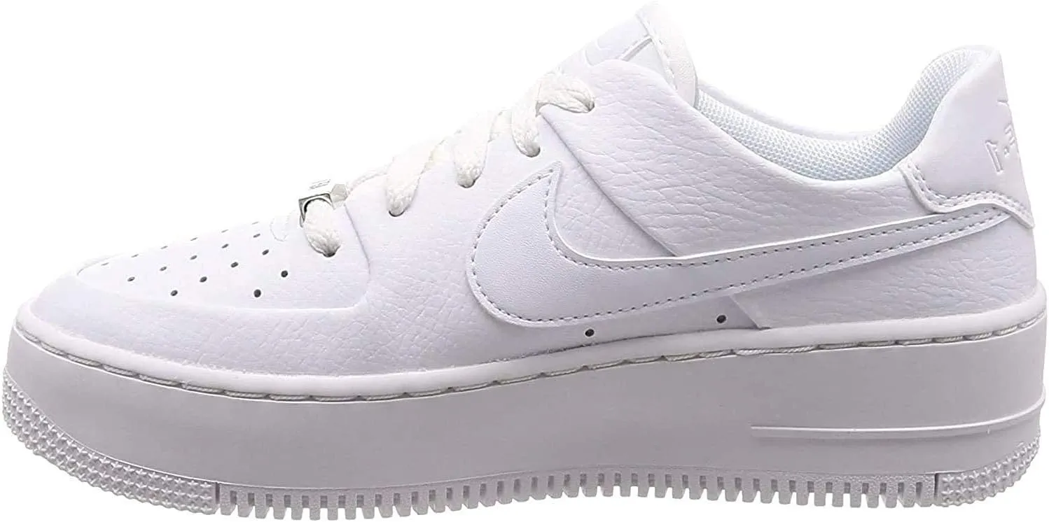 NIKE Women's Sneaker