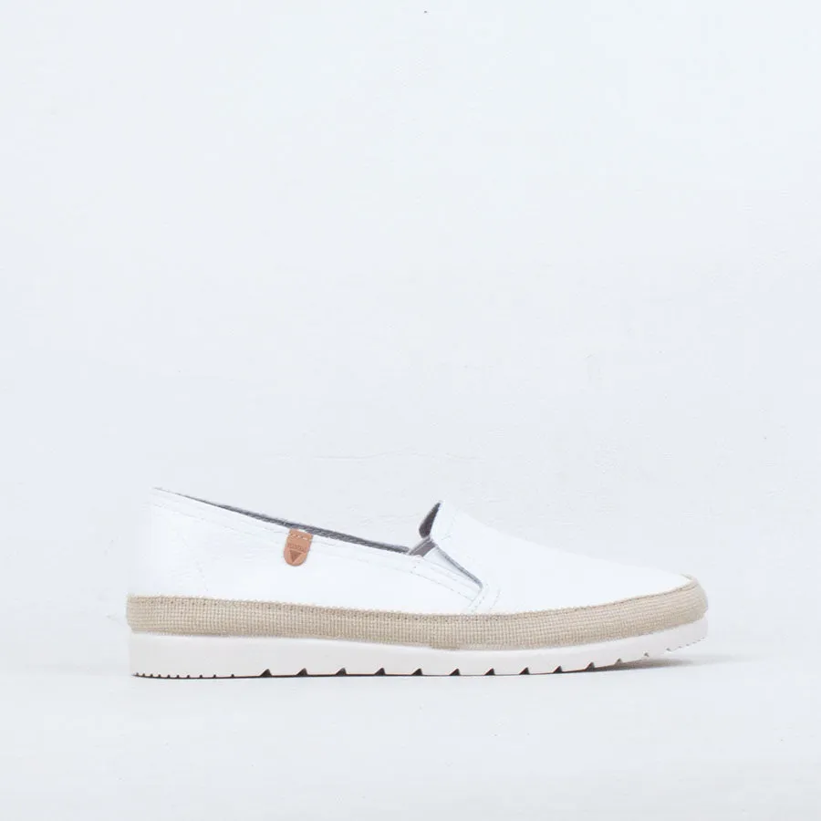 Nuria Slip On