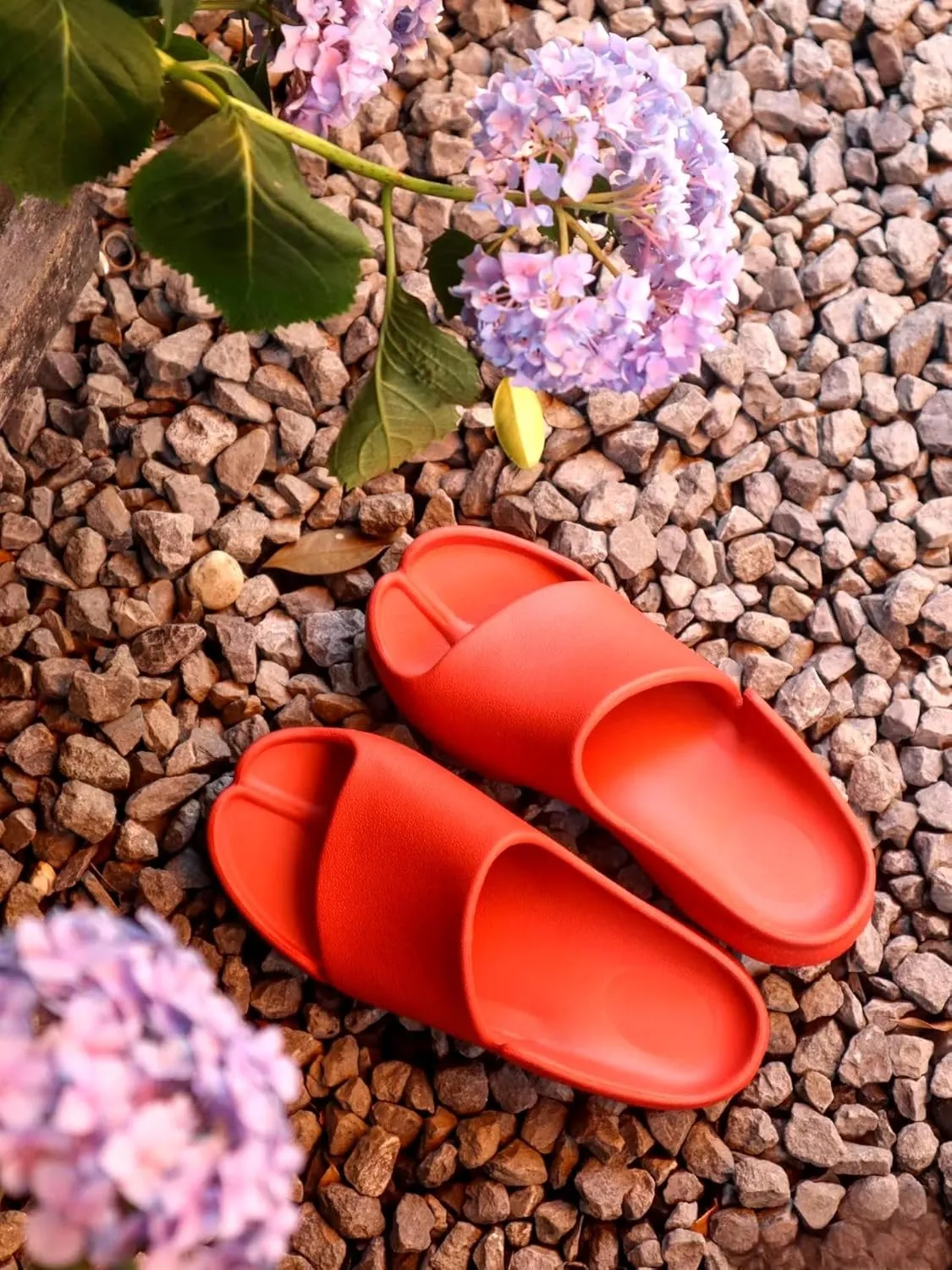 Outdoor Slide Sandals, Non Slip Summer Slippers for Women and Men, Indoor Lightweight House Shower Shoes