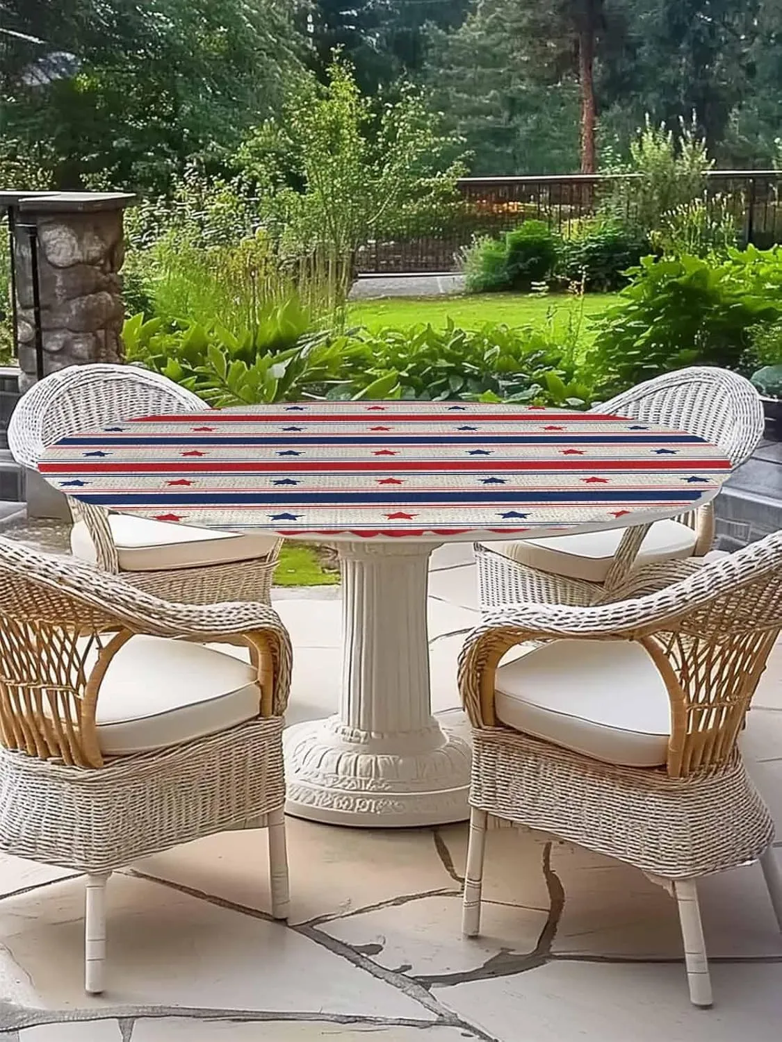 Round Fitted Tablecloth Retro Red and Blue Stars Stripes Waterproof Table Cover for Indoor Outdoor Holiday Party 4 of July Independence Day Elastic Edged Tablecloths Fit Up 45"-54" Tables