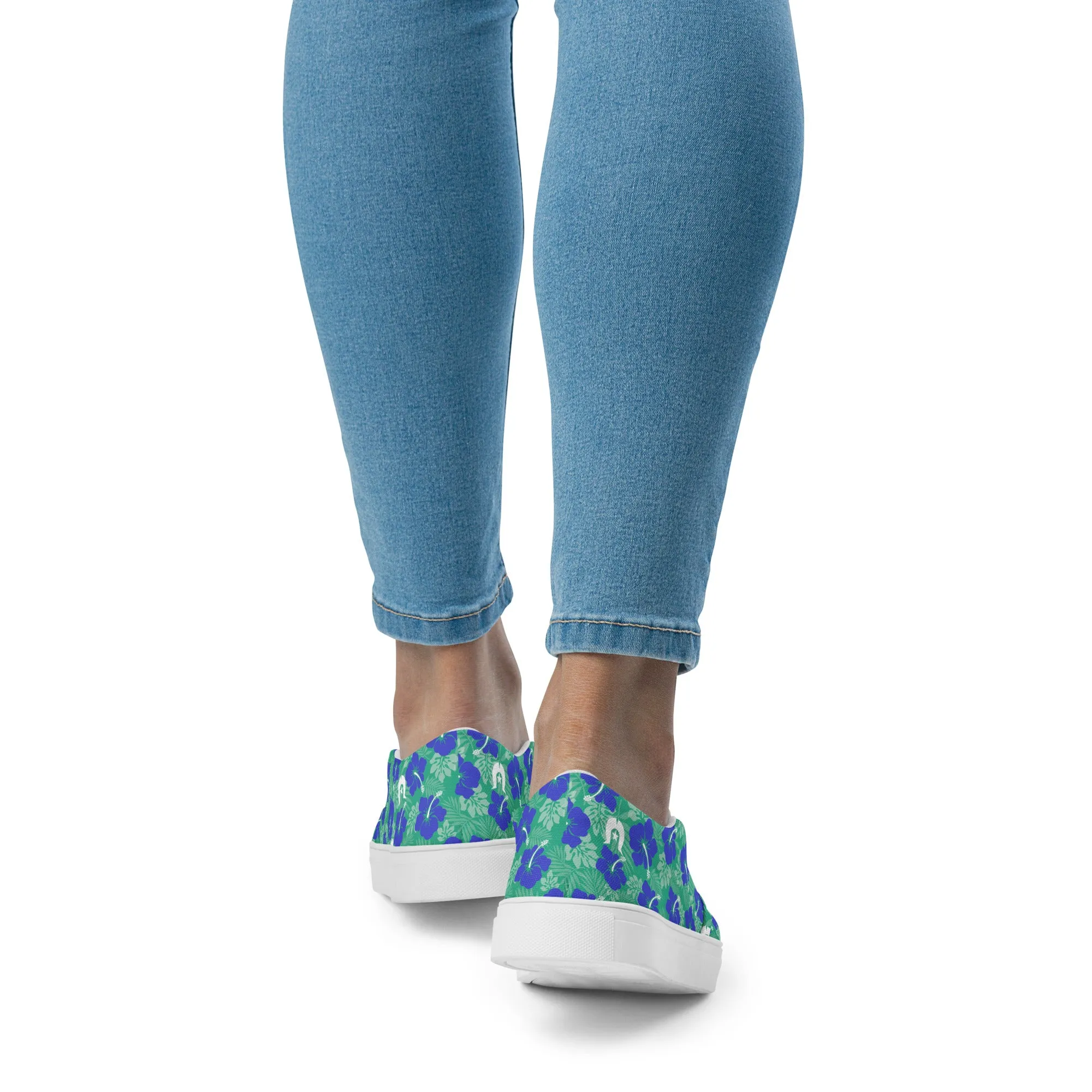 Royal Blue Hibiscus flowers with Dhari on Women’s slip-on canvas shoes