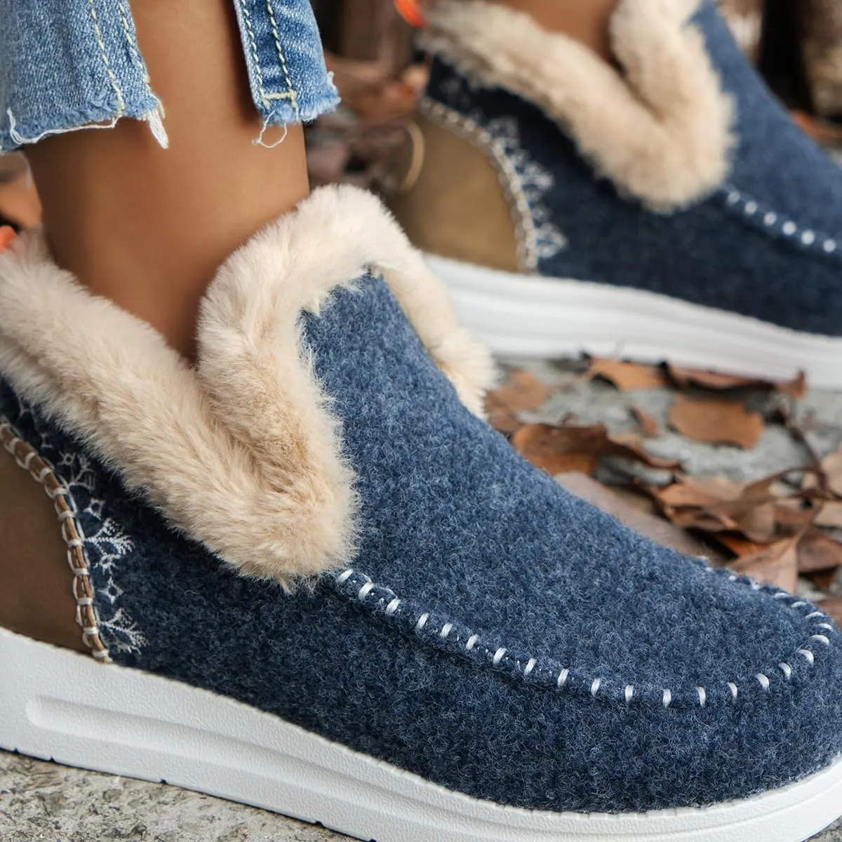 SACFOF Womens Winter Flat Fluffy Snow Boots,Warm Faux Fur Lining Anti-Slip Slip on Loafer Casual Outdoor Plush Short Booties