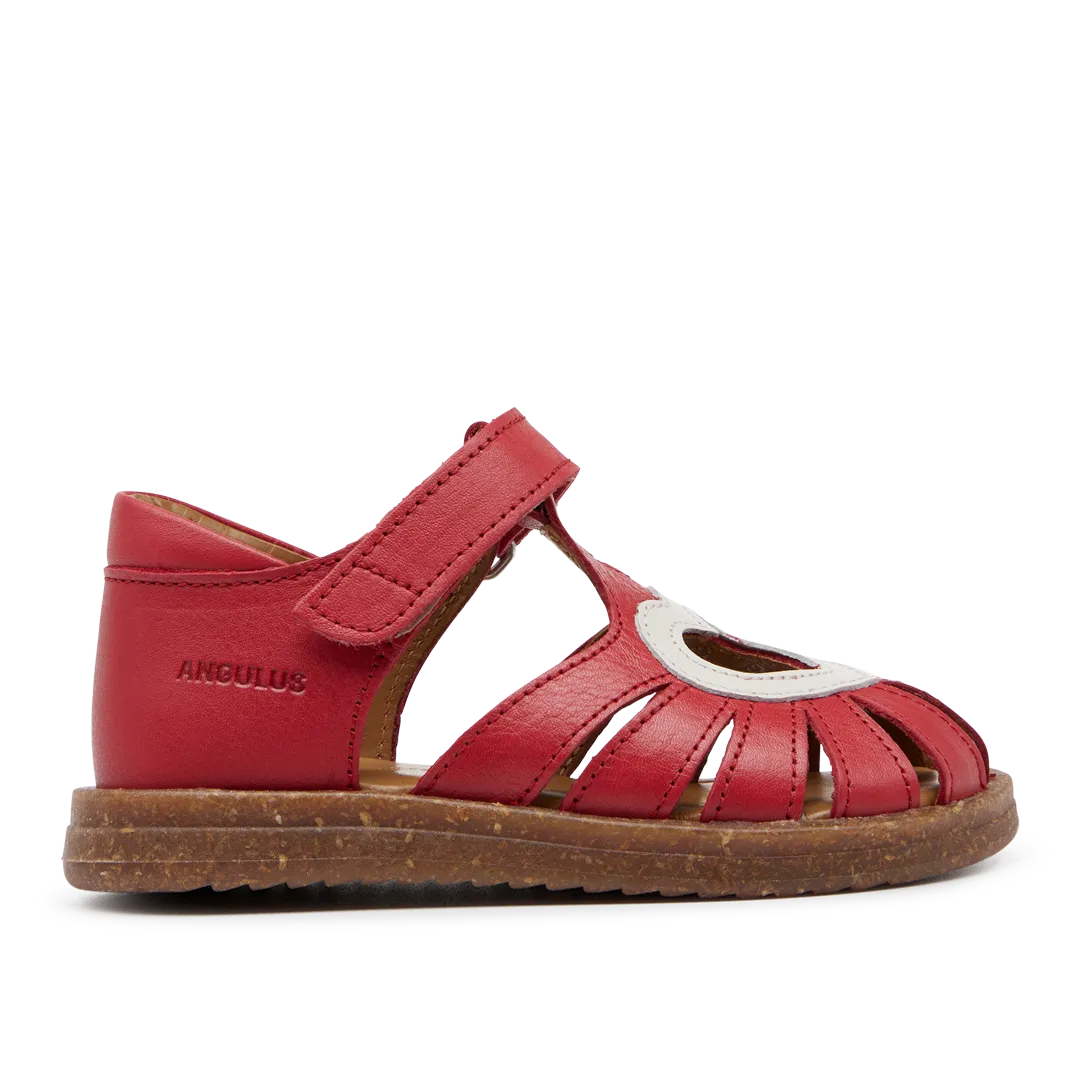 Sandal with contrast heart