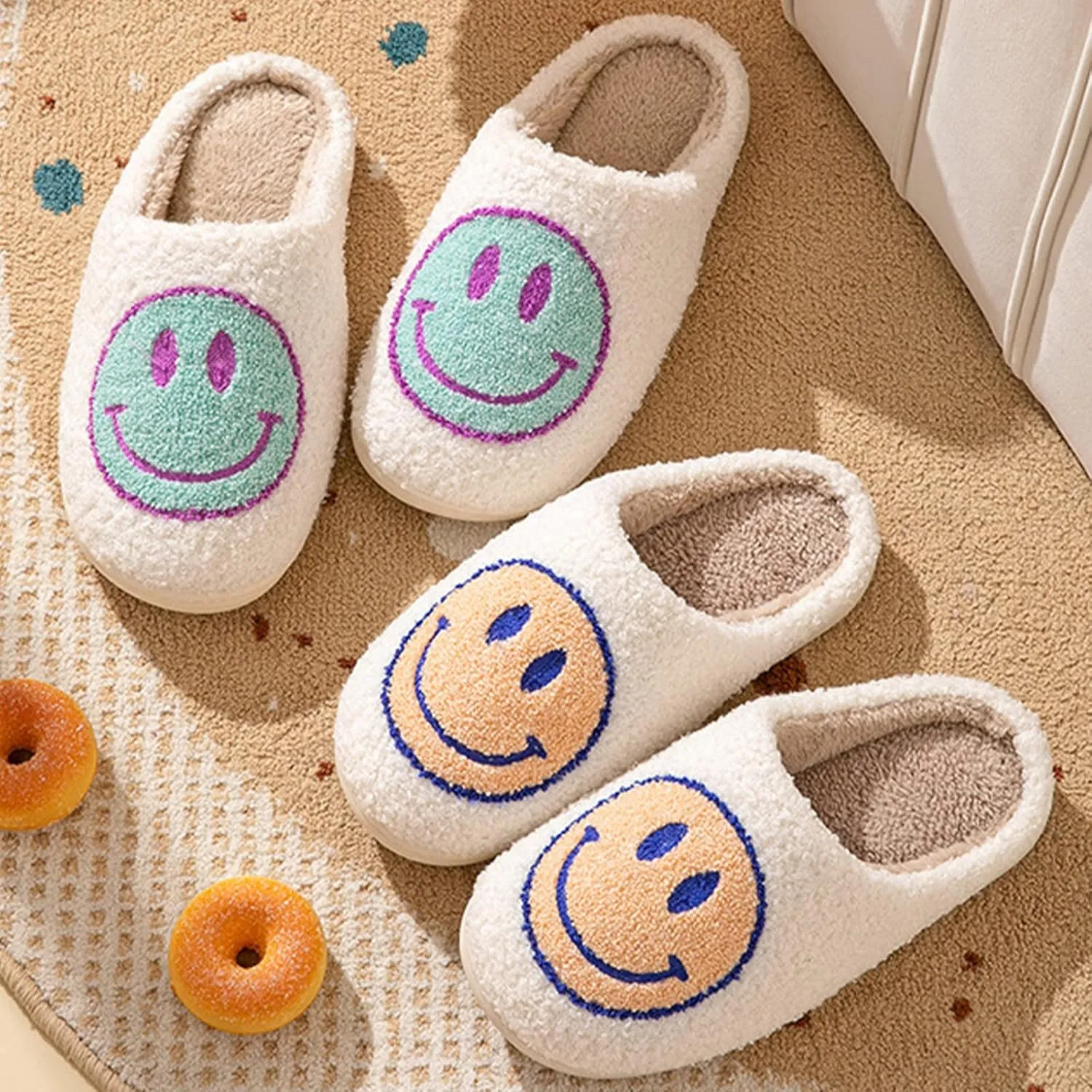 Smile Face Slippers for Women - Soft Plush Retro Preppy Slip-on Comfortable Indoor/Outdoor Shoes