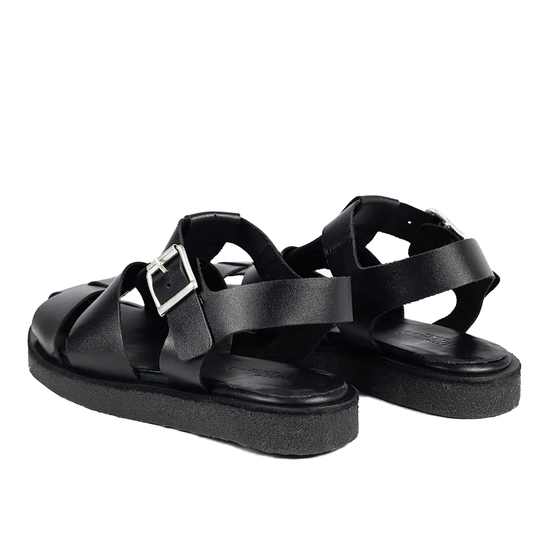 Strap sandal with buckle