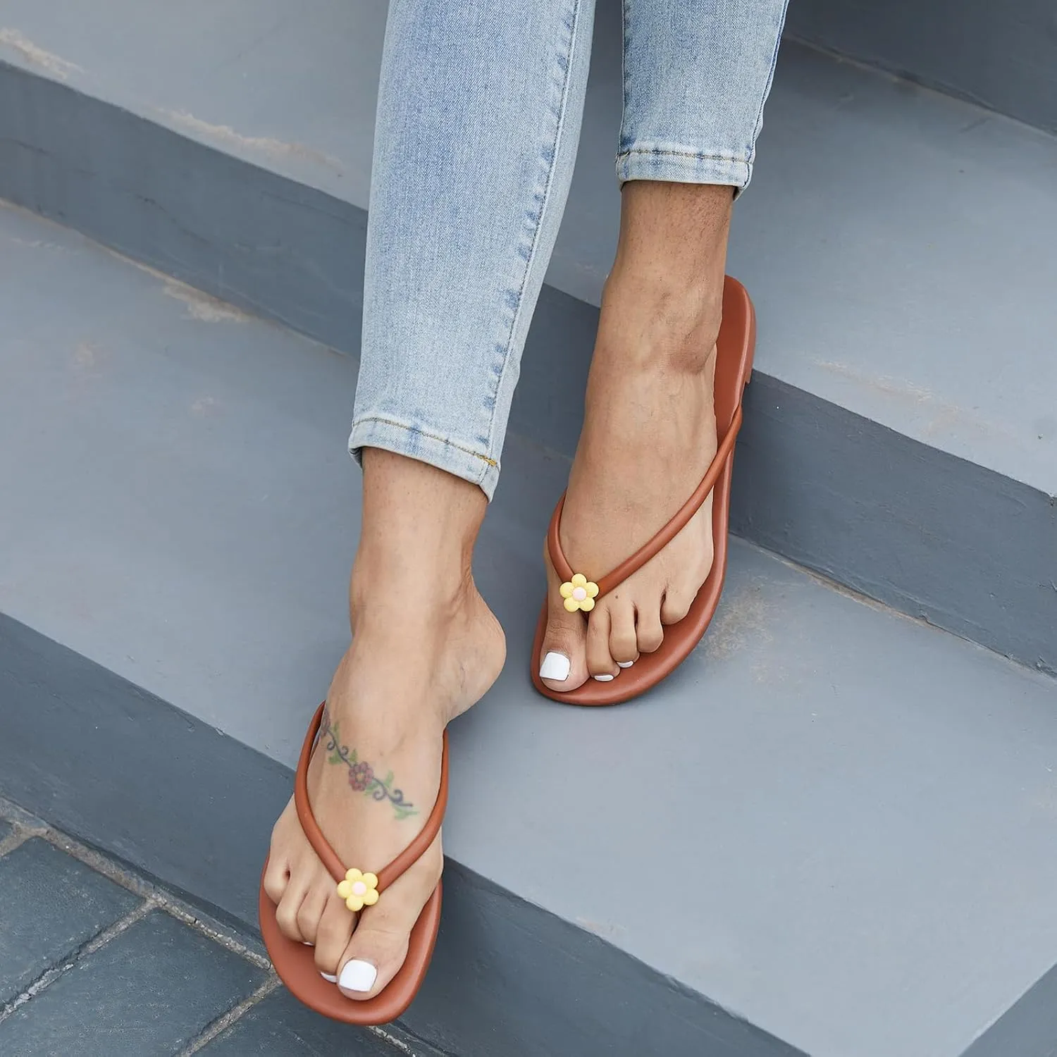 Stratuxx Kaze Flip Flops for Women Open Toe Slide Flat Sandals Casual Summer Beach Thong Slippers