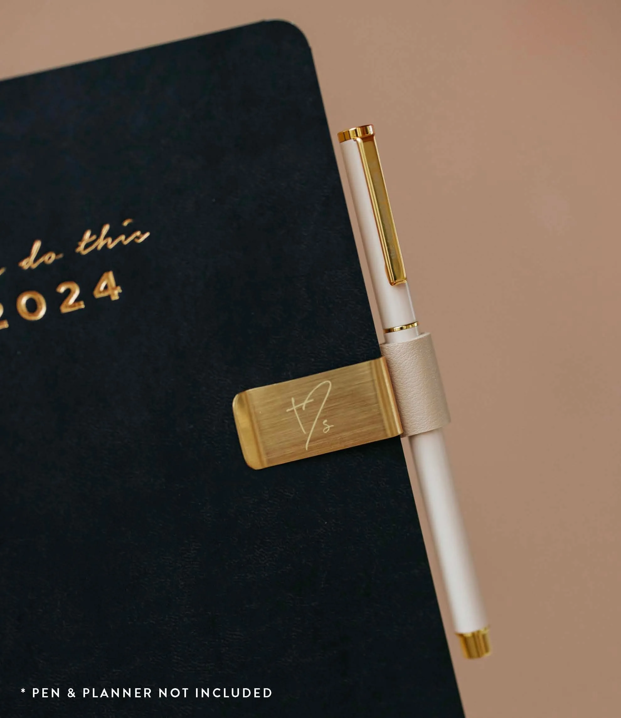 Stylish Pen Holder