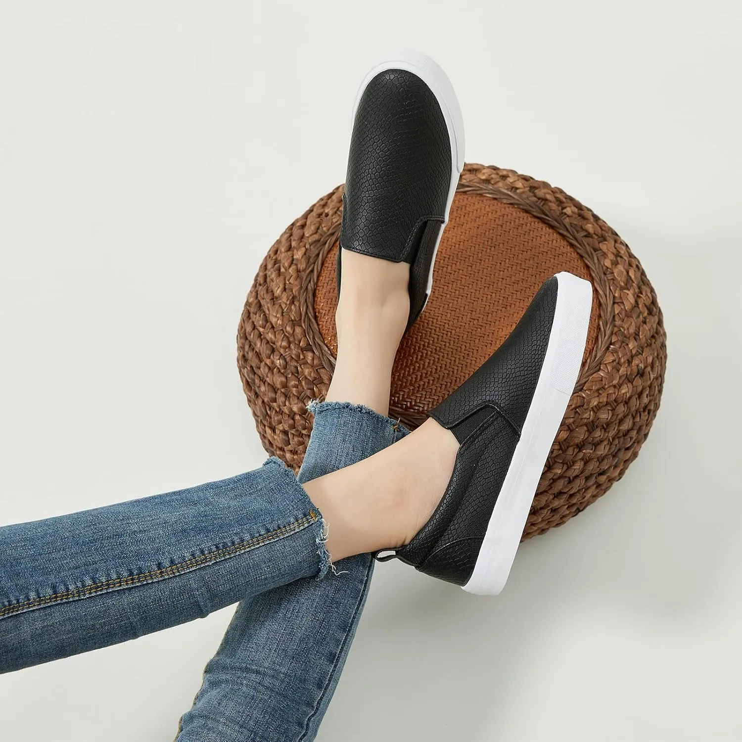TUOPIN Womens Synthetic Leather Slip On Shoes,Padded Collar Slip on Sneakers for Women,Casual Loafers Walking Shoes