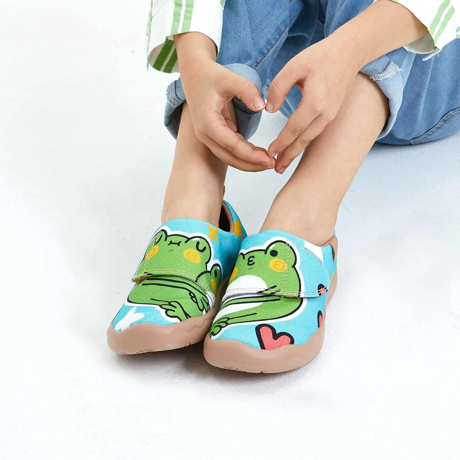 UIN Kid's Casual Slip-on Canvas Loafers Boys Girls Shoes Fashion Sneakers Funny Painted Travel Shoes