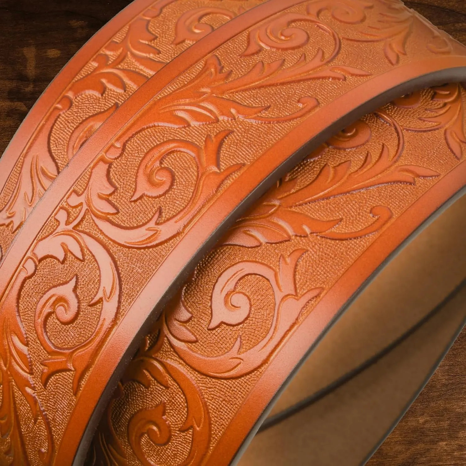 Western Leather Ratchet Belt for Men and Women Classic Design for Casual Wear and Jeans