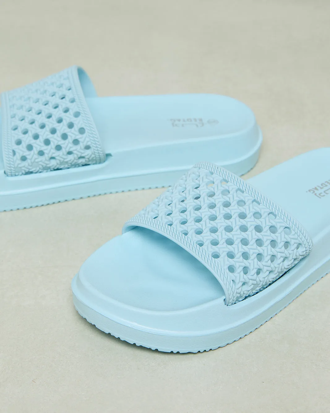 Women Blue Textured Slide