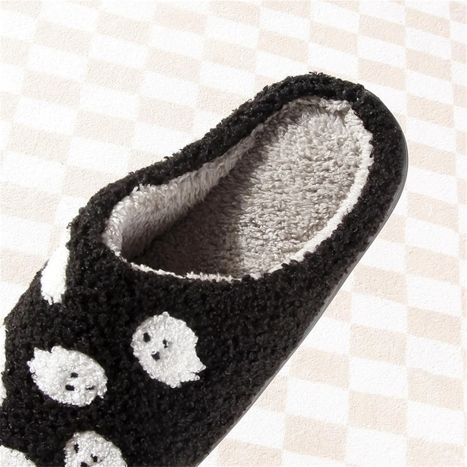 Women Slippers Cute House Slippers Strawberry Slippers Comfy Soft Bedroom Shoes Warm Fuzzy Slip-On Slippers Indoor Non-slip Plush Bedroom Slippers, E-24TX001
