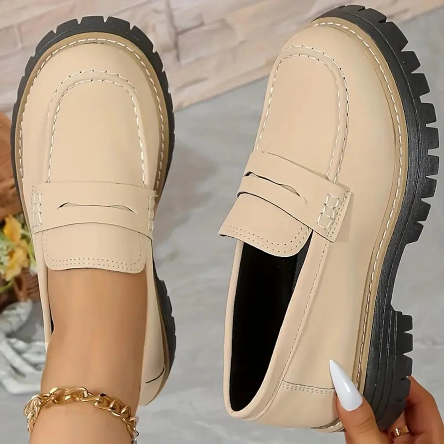 Womens Loafers Shoes Platform Chunky Penny Loafer Lug Sole Wide Width Comfortable Slip On Chunky Shoes for Women Work Office Business Casual Dress Shoe Walking Dresses Trendy Flats Loafer Sneakers