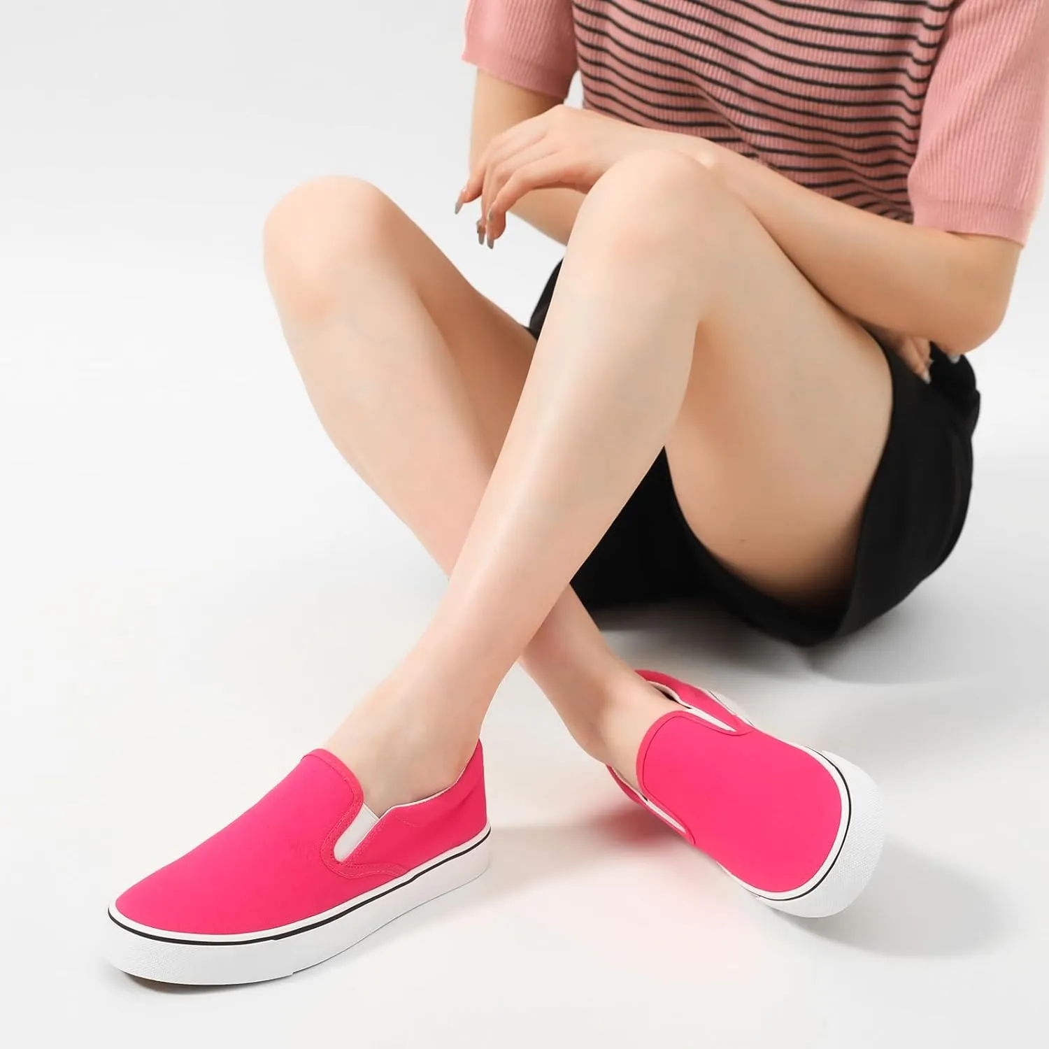 Women's Slip on Shoes Canvas Sneakers Loafers Non Slip Shoes Low Top Casual Shoes