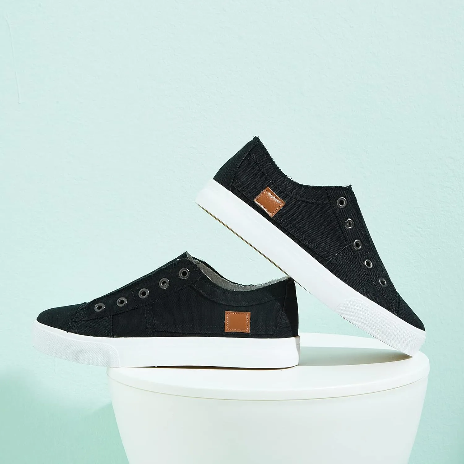 Women's Slip on Shoes Non Slip Fashion Canvas Sneakers Low Top Casual Shoes