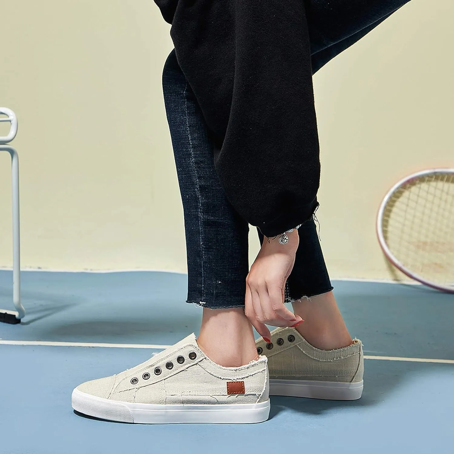 Women's Slip on Shoes Non Slip Fashion Canvas Sneakers Low Top Casual Shoes